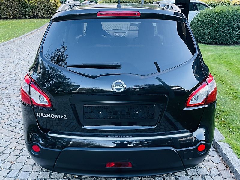 Nissan Qashqai 2.0i +2 MAN 1MAJ TAŽNÉ KAMERA - fotka 14 z 46