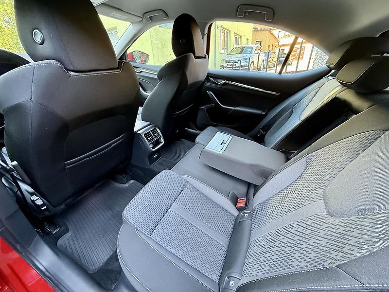 Škoda Octavia (2022) 2,0TDi 85kW STYLE Vyhř.Okno ČR - fotka 9 z 17