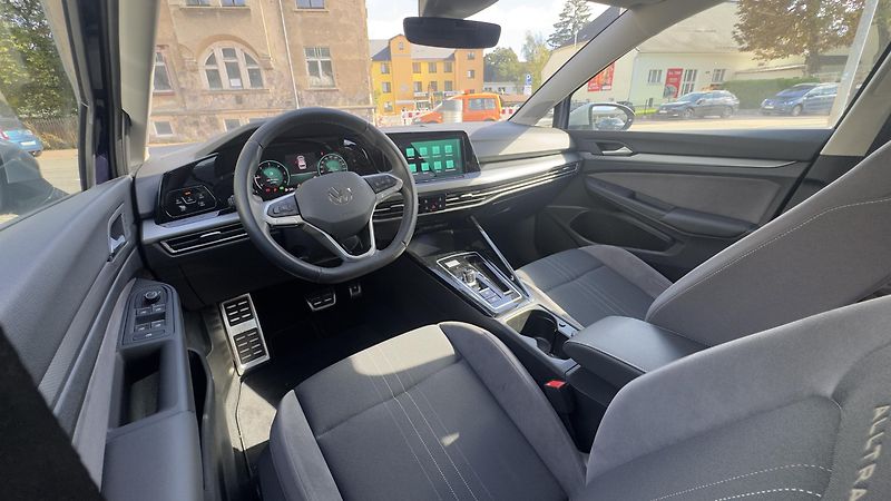 Volkswagen Golf (2024) 2.0TDI DSG Alltrack 4x4  - fotka 13 z 14