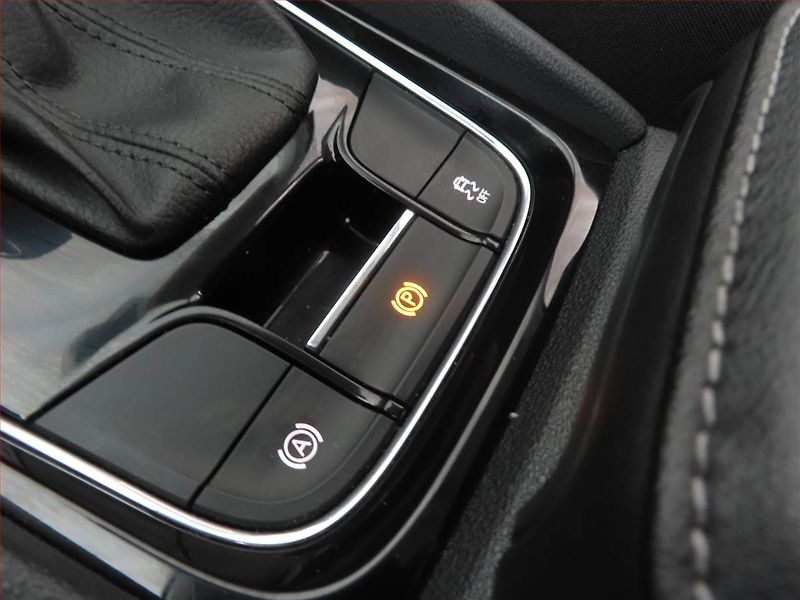 Škoda Karoq (2022) 2.0 TDI - fotka 18 z 20