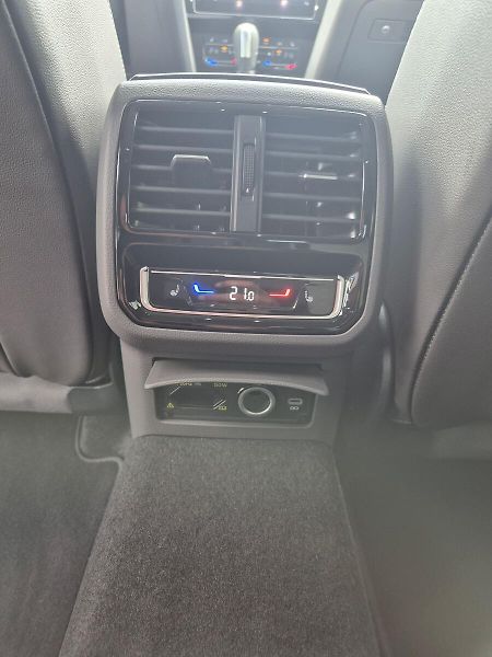 Volkswagen Arteon 2,0 TDI DSG Elegance, CZ, záru - fotka 11 z 33