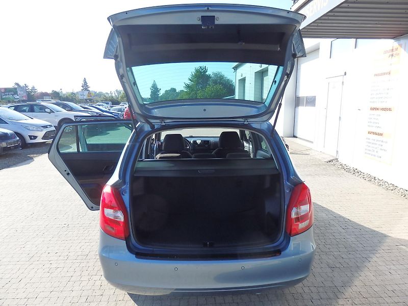 Škoda Fabia 1.2 TSI STYLE DIGI. KLIMA - fotka 9 z 18
