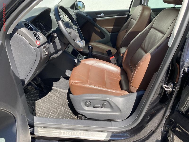 Volkswagen Tiguan (2012) 2.0 TSi 4x4, Sport&Style - fotka 9 z 19