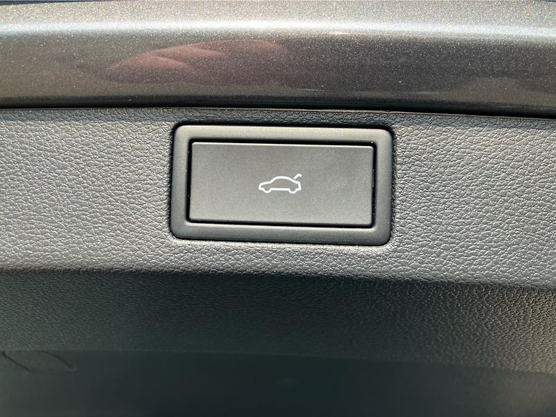 Škoda Scala 1.0TSi 85kW MONTE CARLO DSG - fotka 27 z 30