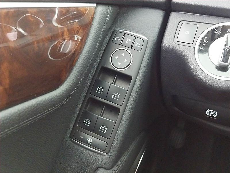 Mercedes-Benz Třídy C (2011) C 250 CDI 4MATIC, 4X4 - fotka 17 z 23