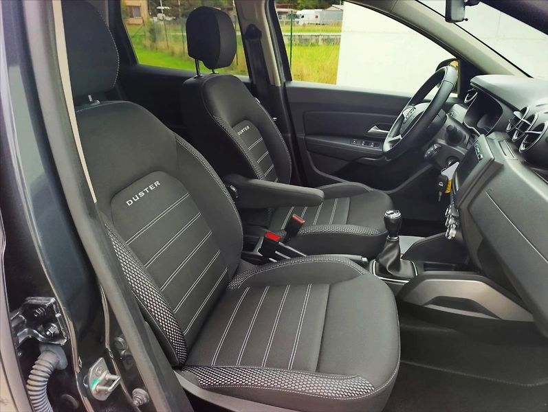 Dacia Duster 1,6 SCe Aut.klima, Kamera,Navi - fotka 27 z 36