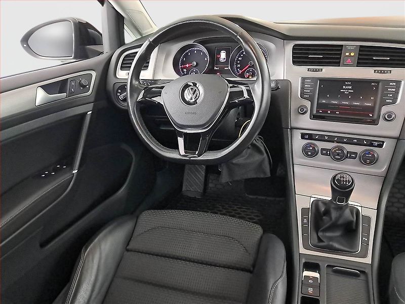 Volkswagen Golf (2015) 1.2 TSI, Kůže, Bi-Xenony - fotka 7 z 20