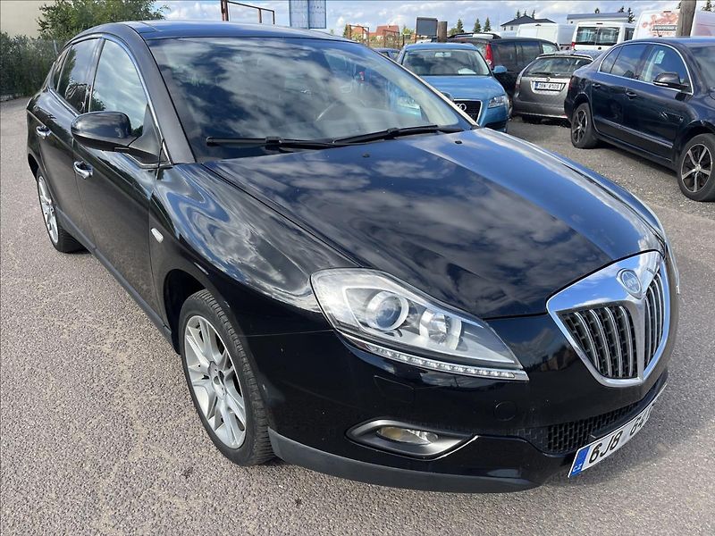 Lancia Delta 1,4 i 110 KW KLIMA ALU STK9/28 - fotka 3 z 35