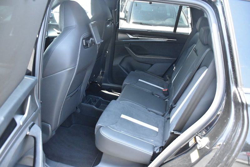 Škoda Kodiaq (2025) SPORTLINE 2.0 TSI 150kW 4x4 DS - fotka 19 z 29