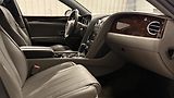 Bentley Flying Spur (2016) 6.0 W12,630PS-335KM/HOD,KRÁSNÝ - náhled 31