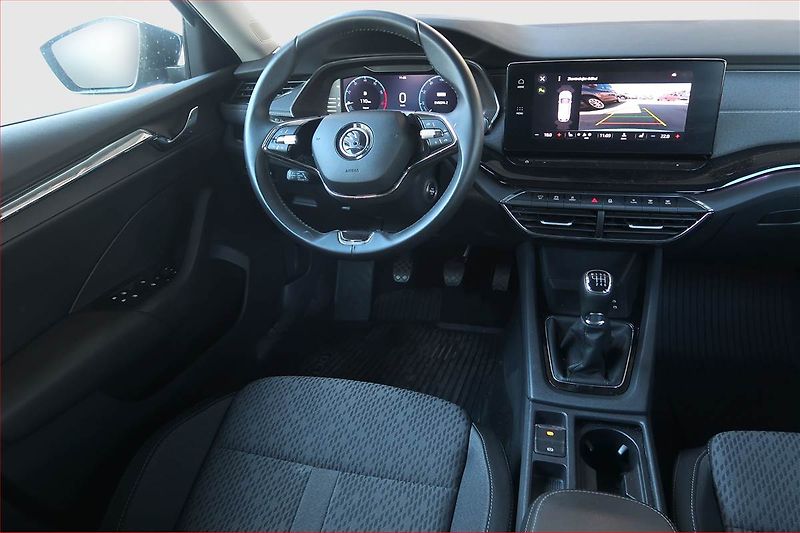 Škoda Octavia (2021) Style 1.0 TSI, ČR,1.maj - fotka 7 z 15