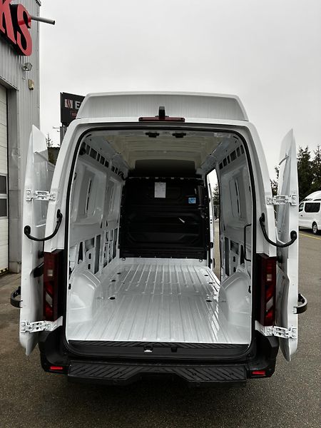 Renault Master (2026) VAN L3H3 170k RED - fotka 6 z 15