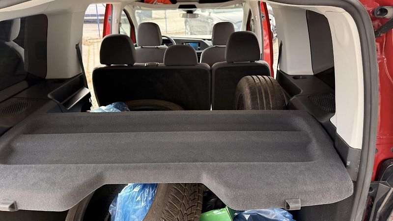 Volkswagen Caddy (2021) 2.0 TDI,MAXI,ČR,4X4,5 MÍST - fotka 24 z 33