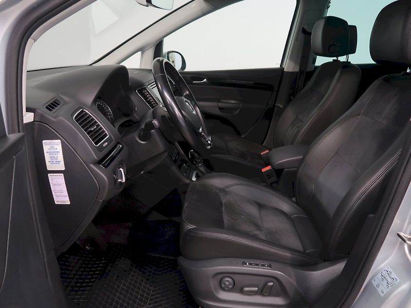 Volkswagen Sharan (2019) HIGHLINE 2.0TDI 4x4 DSG 7MÍST - fotka 13 z 45