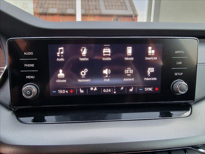 Škoda Octavia 2.0TDI DSG Ambition,ČR,1.Maj. - fotka 25 z 50