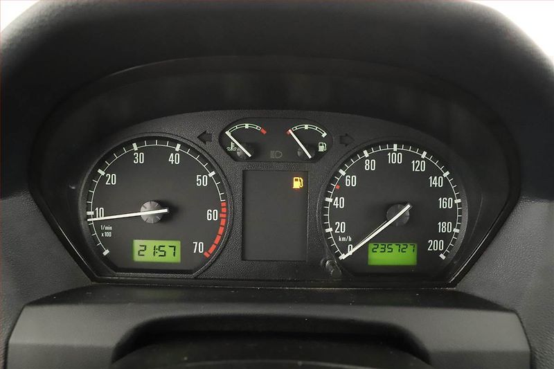 Škoda Fabia (2003) 1.2, po STK, za skvělou cenu - fotka 8 z 10