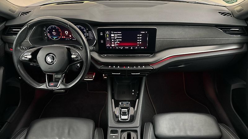 Škoda Octavia 2.0 TDI DSG 4x4 RS Combi - fotka 8 z 33
