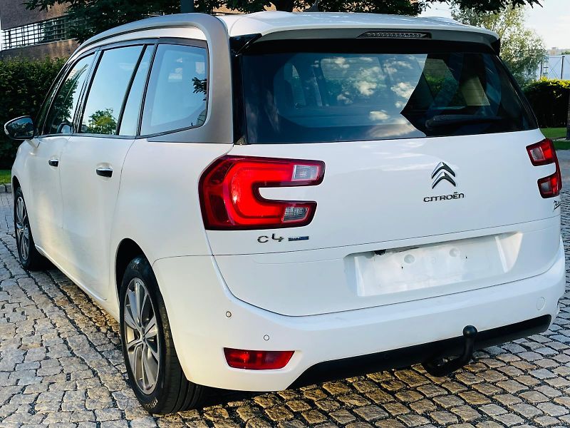 Citroën Grand C4 Picasso 2.0HDi MANUÁL KAMERA TAŽNÉ - fotka 15 z 48