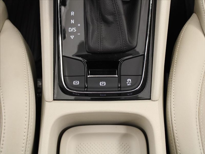 Škoda Kodiaq 2,0 TDI 140kW DSG 4x4 Style DP - fotka 18 z 29