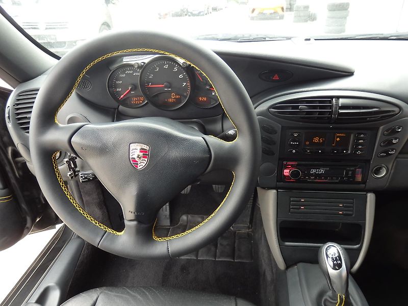 Porsche Boxster 2.5 150 kW + HARDTOP - fotka 15 z 21