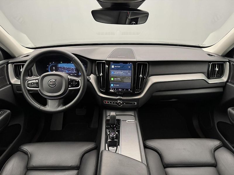 Volvo XC60 B4 AWD BRIGHT PLUS AUT - fotka 2 z 40