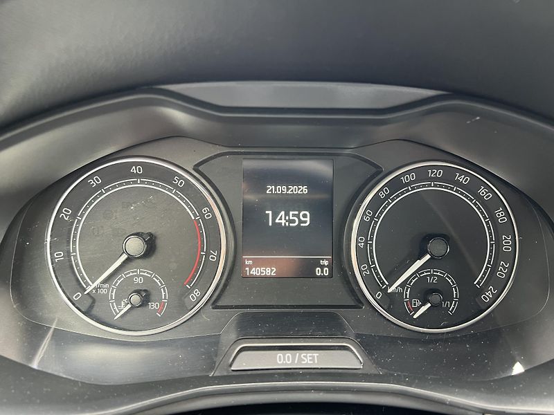Škoda Scala (2023) 1,5TSi 110kW STYLE DSG - fotka 12 z 39