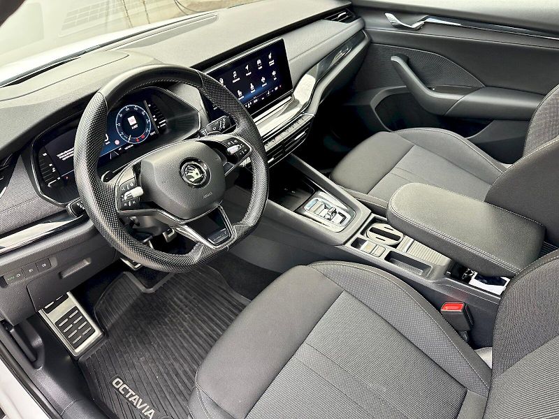 Škoda Octavia (2022) 2.0 TDI 110kW DSG Sportline Co - fotka 6 z 25