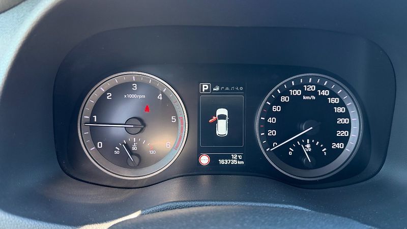 Hyundai Tucson (2015) 2.0CRDi 100kW *Nove v ČR*4x4* - fotka 14 z 24