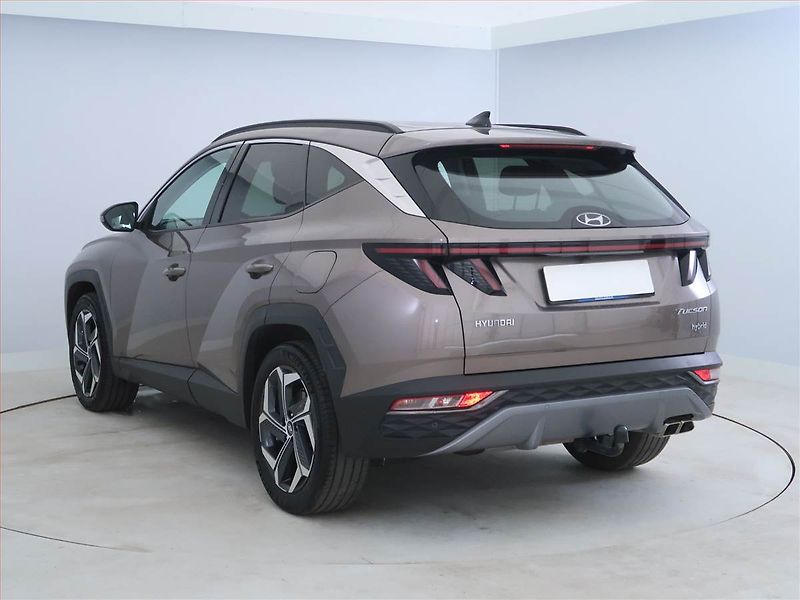 Hyundai Tucson (2021) 1.6 T-GDI HEV - fotka 4 z 18