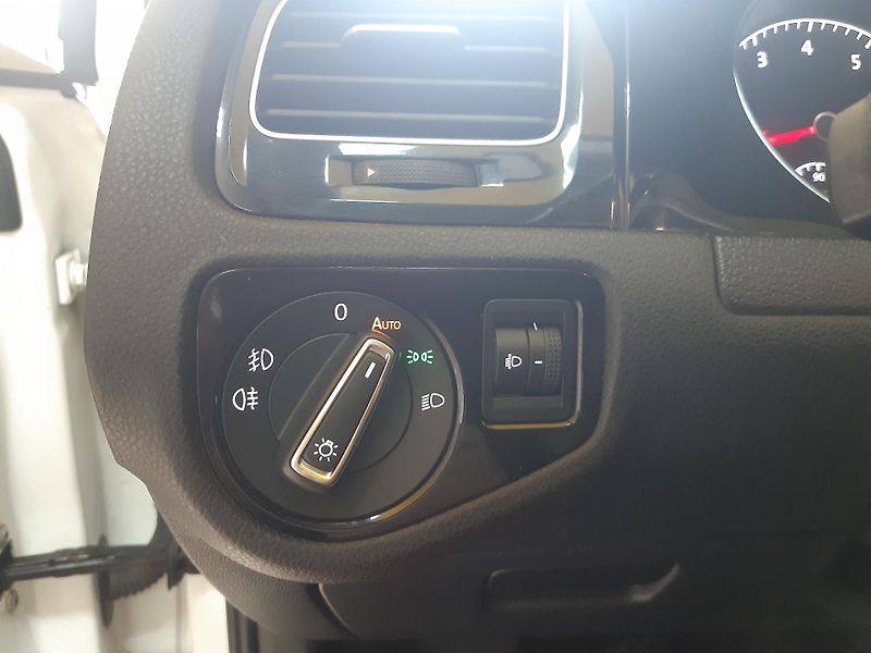 Volkswagen Golf 1.4 TSI DIGIKLIMA NAVI TEMPOM. - fotka 17 z 27