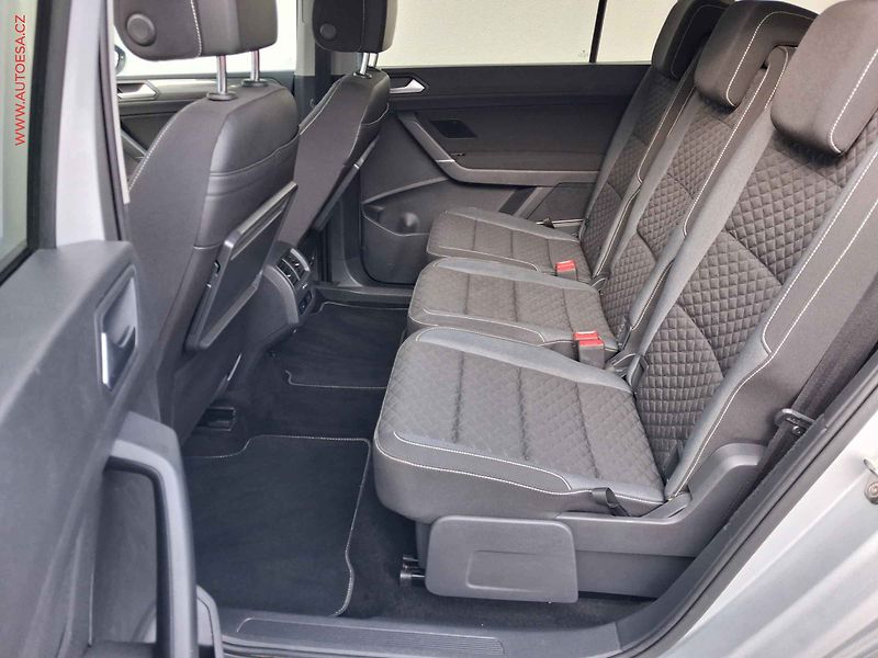 Volkswagen Touran (2019) 2.0 TDi, Join, DSG, navi, TZ - fotka 10 z 17