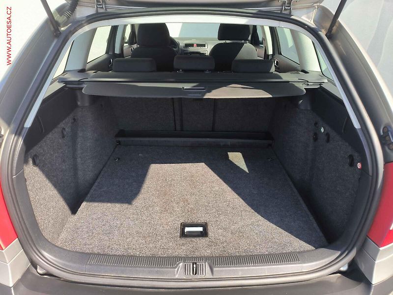 Škoda Octavia (2008) 1.6 MPi, Ambiente, TZ, +kola - fotka 7 z 15