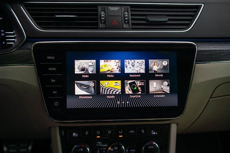 Škoda Superb (2020) iV 1.4 TSI PHEV, ČR, AUTOMAT - fotka 21 z 32