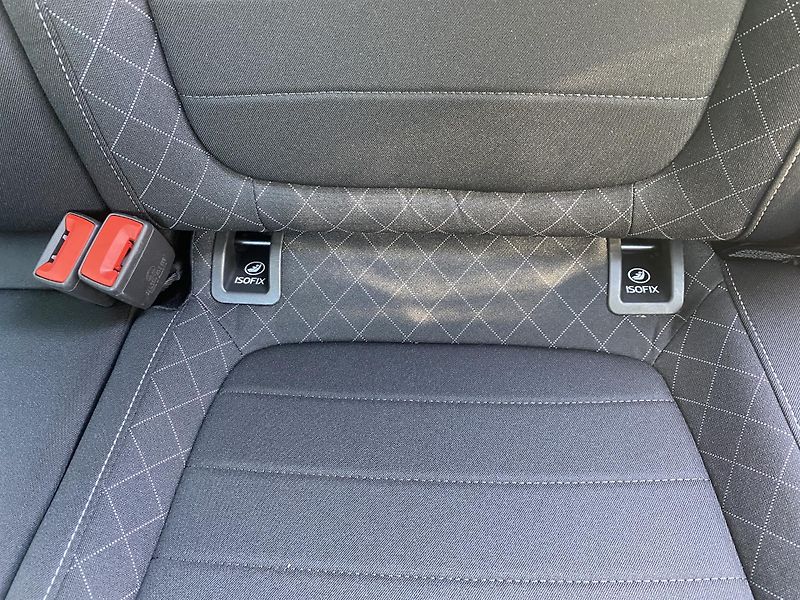 Škoda Fabia 1.2 TSI 81kW -1xMAJ.-STYLE-LED - fotka 30 z 45