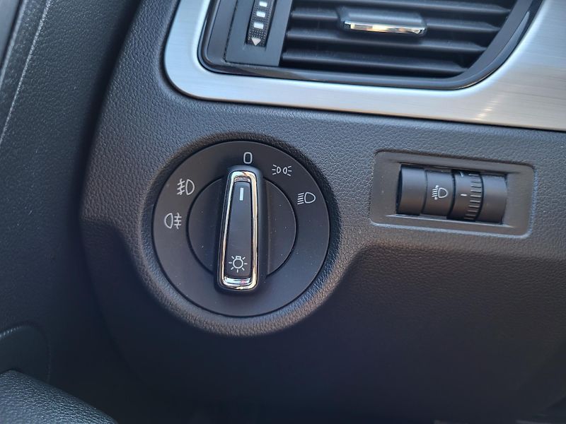 Škoda Rapid 1.0 TSI 81kW AMBITION *ČR - fotka 20 z 43