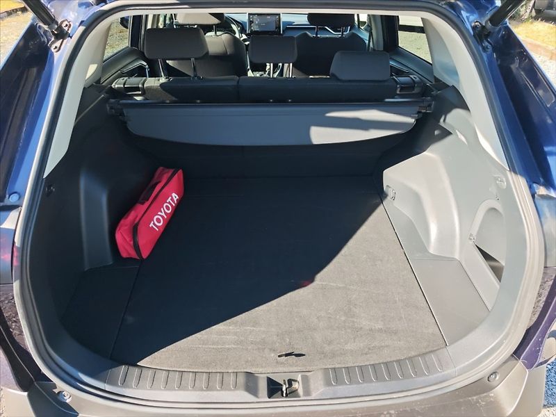 Toyota RAV4 2,5 Hybrid Comfort 4WD AT - fotka 11 z 11