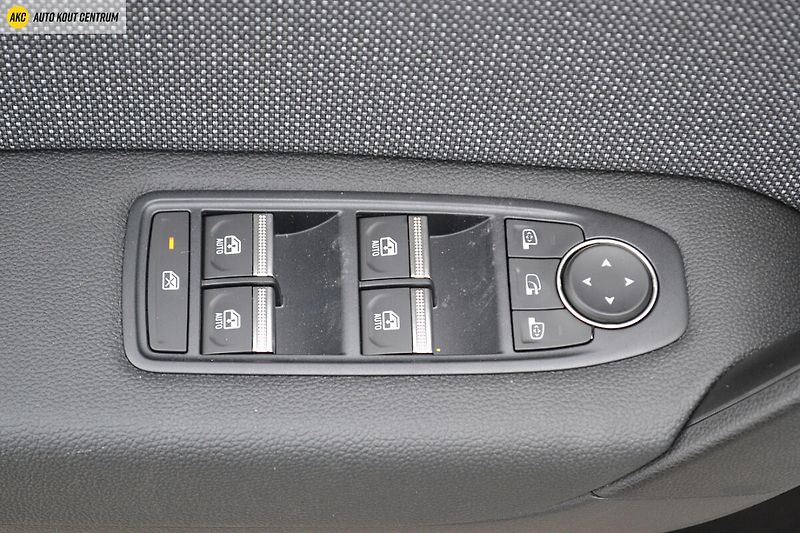 Renault Captur Techno TCe 90 - fotka 46 z 50