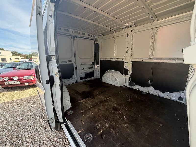 Peugeot Boxer 2.2BHDI 88kw*L1H1*CZ*DPH* - fotka 22 z 29