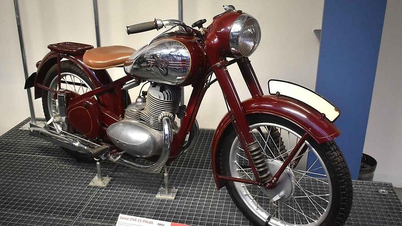 Jawa 350 Pérák.