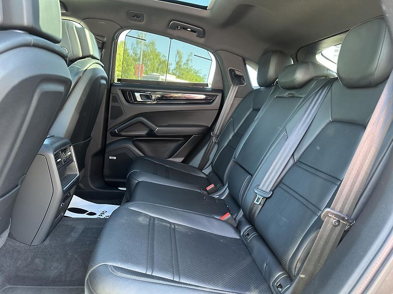 Porsche Cayenne (2020) Porsche Cayenne 2020 - fotka 21 z 21