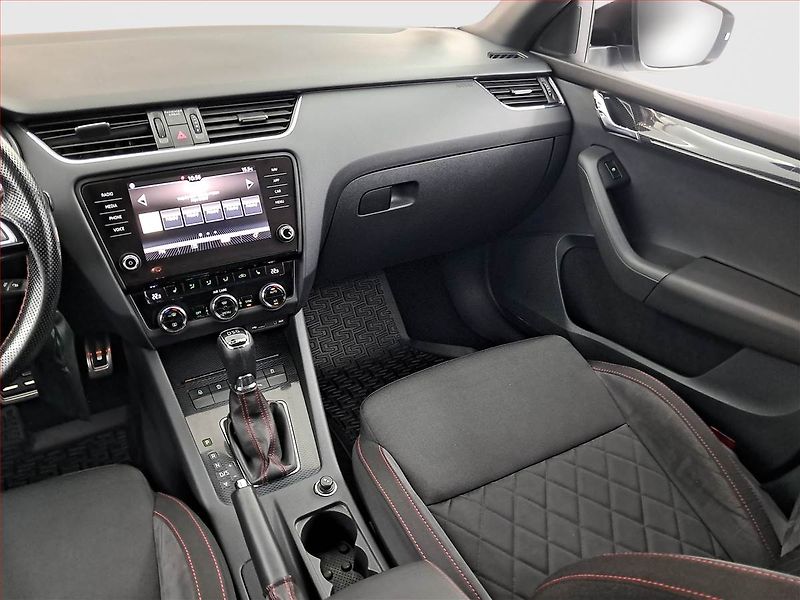 Škoda Octavia (2017) RS 2.0 TDI 4x4 DSG, 4X4 - fotka 8 z 22
