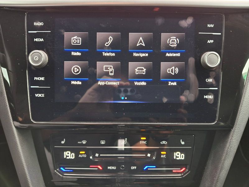 Volkswagen Arteon (2022) Shooting Brake R-Line DSG 4x4 - fotka 20 z 35