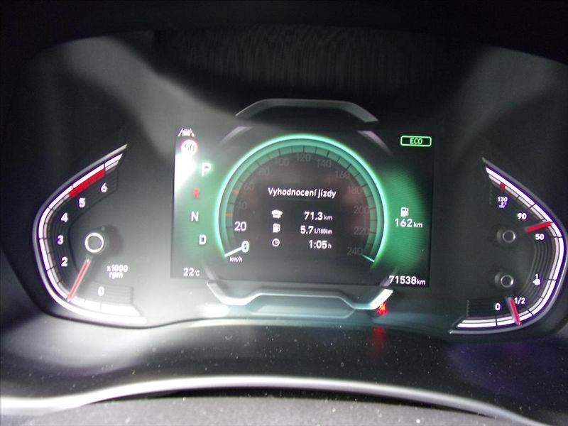 Hyundai i30 1,6 CRDI MHEV N Line Premium A - fotka 16 z 30