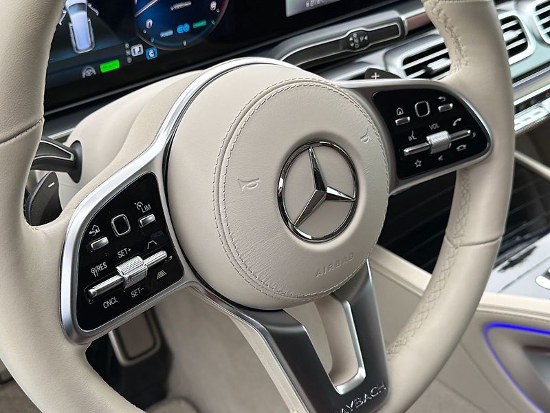Mercedes-Benz GLS 4MATIC MAYBACH - fotka 36 z 38