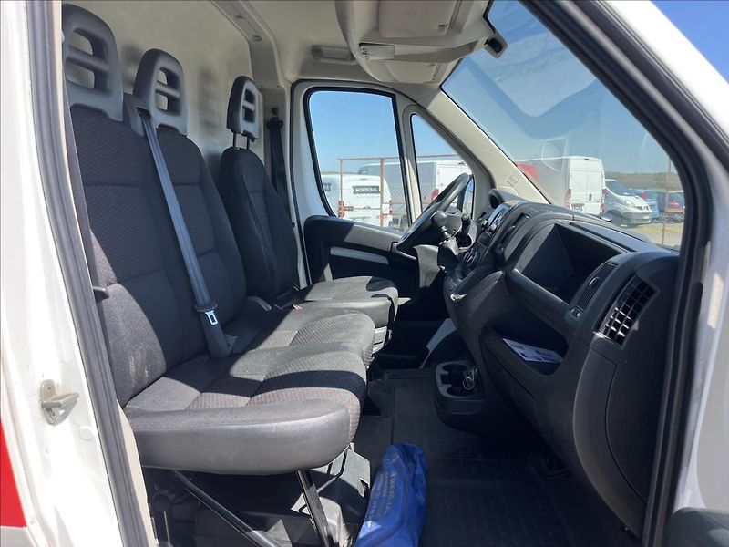 Peugeot Boxer 2,2 HDi L3 H2 SLEVA KLIMA -DPH - fotka 11 z 35
