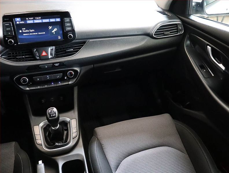 Hyundai i30 (2021) 1.6 CRDi, ČR,1.maj, Serv.kniha - fotka 8 z 22