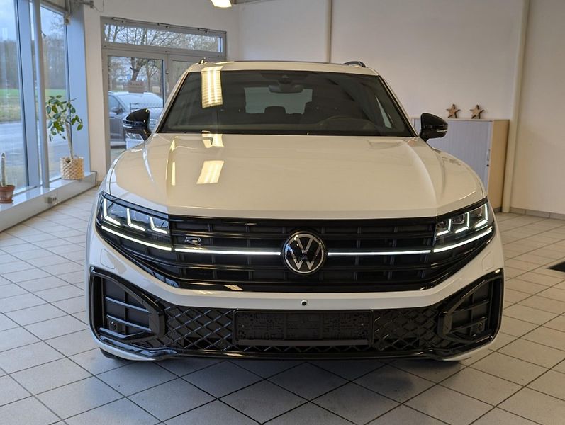 Volkswagen Touareg TDI 210kW R-Line Vzduch Pano H - fotka 2 z 27