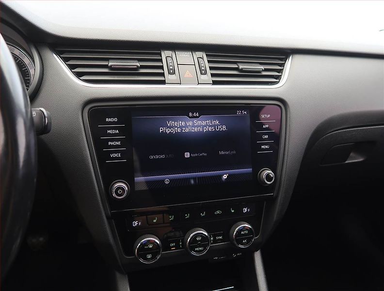 Škoda Octavia (2017) Style Plus 1.6 TDI, Tempomat - fotka 15 z 23