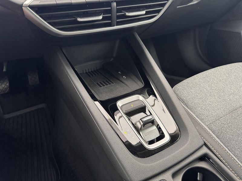 Škoda Octavia 1.5eTsi*110kw*CZ*1-MAJ*DPH* - fotka 24 z 41