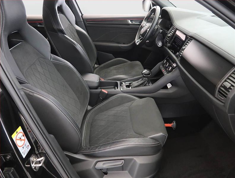 Škoda Kodiaq (2022) Sportline 1.5 TSI, digi klima - fotka 9 z 27